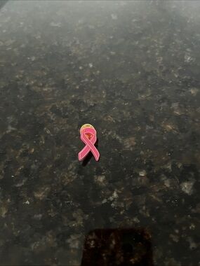 Breast cancer awareness pin/brooch